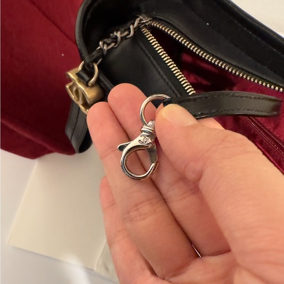 ✨ Chanel Gabrielle Bag - Immaculate Condition, Old Medium Size! ✨ - Picture 10 of 16